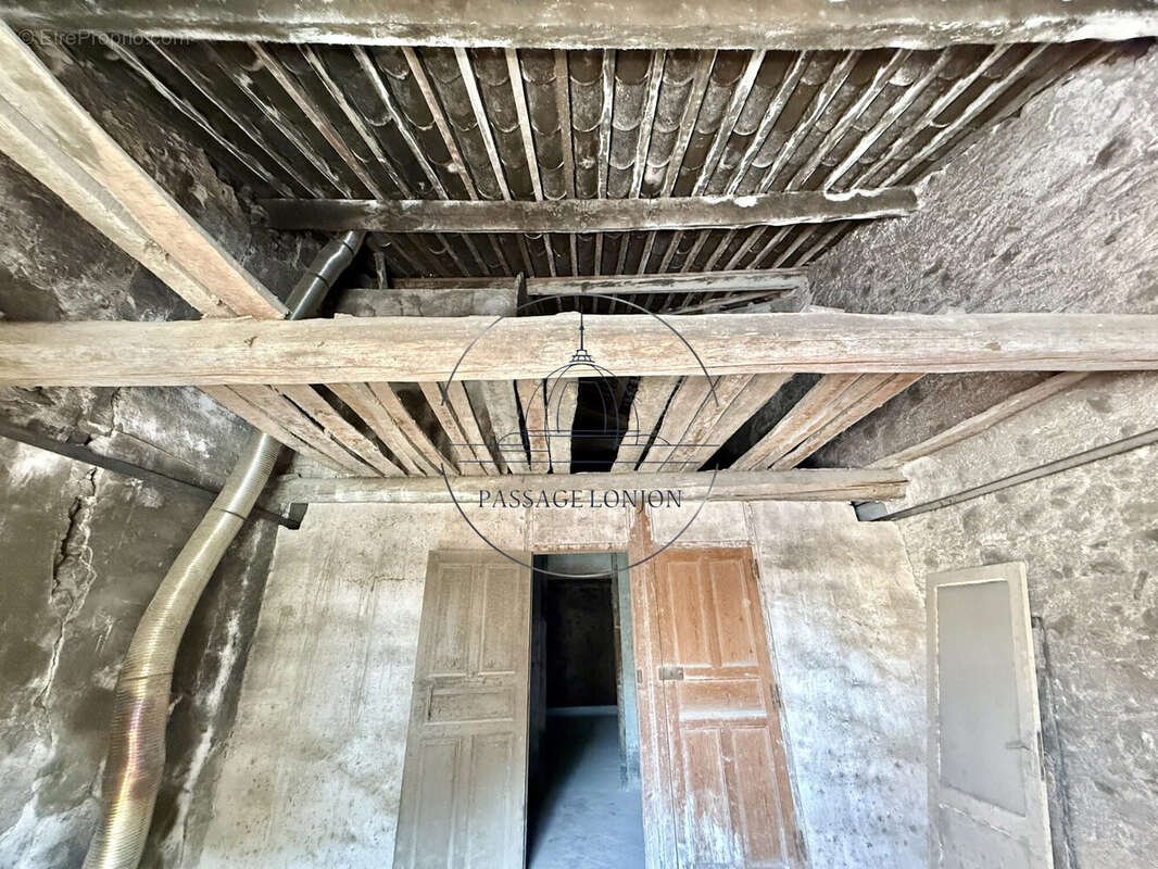 Appartement à SAINT-CHINIAN