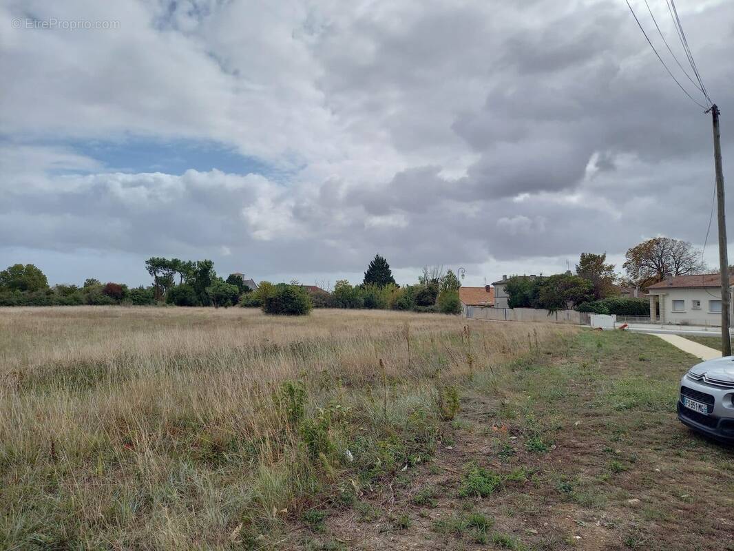 Terrain à LA ROCHELLE