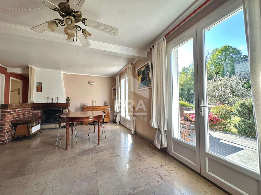 Maison à CHATEAU-LANDON