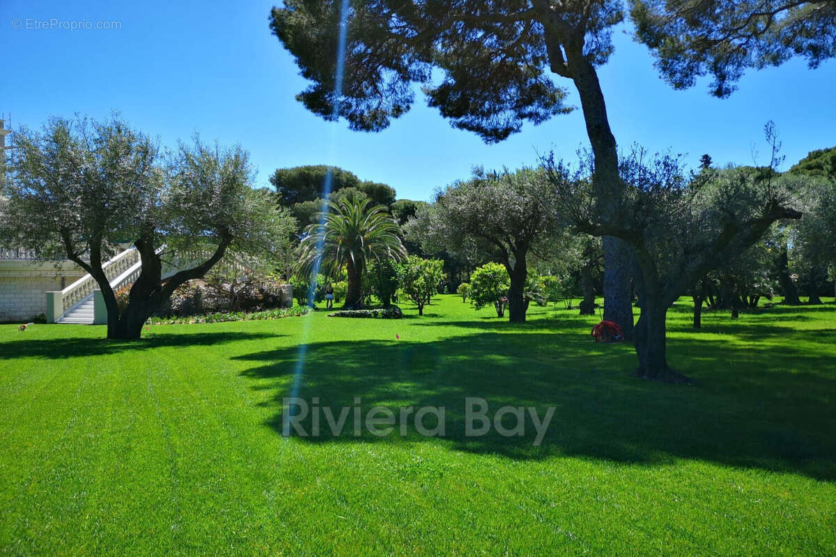 Maison à ROQUEBRUNE-CAP-MARTIN