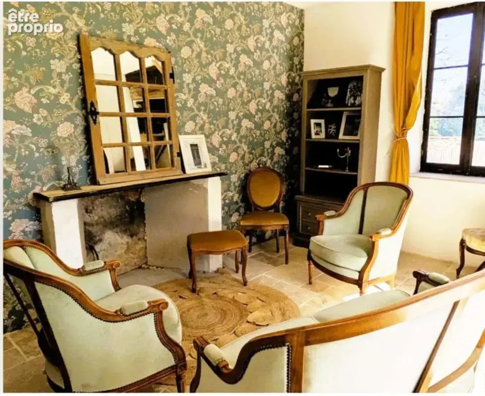Vente Domaine - Ensemble immobilier du XIXe de 2 bâtiments avec tours, idéal gîtes et chambres d'hôtes - photo 9