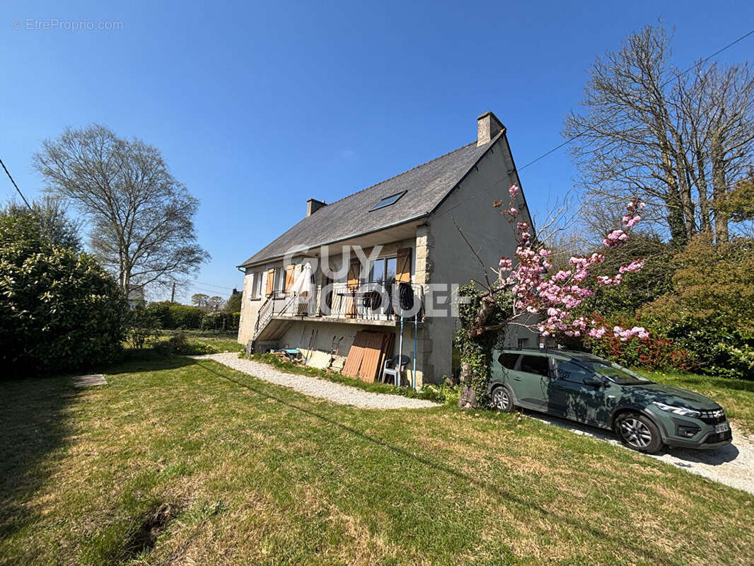 Maison à PLELAN-LE-PETIT