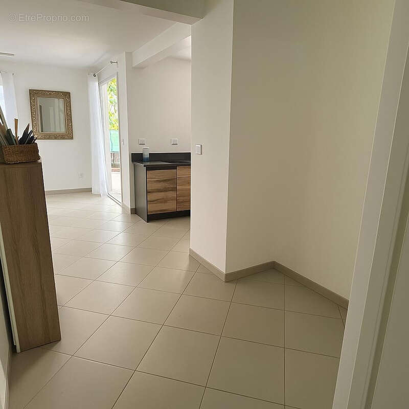 Appartement à PETIT-BOURG