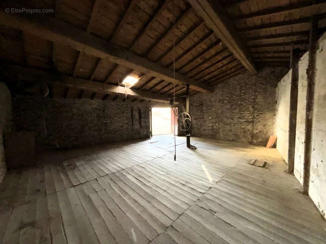 Maison à PEYRIAC-MINERVOIS