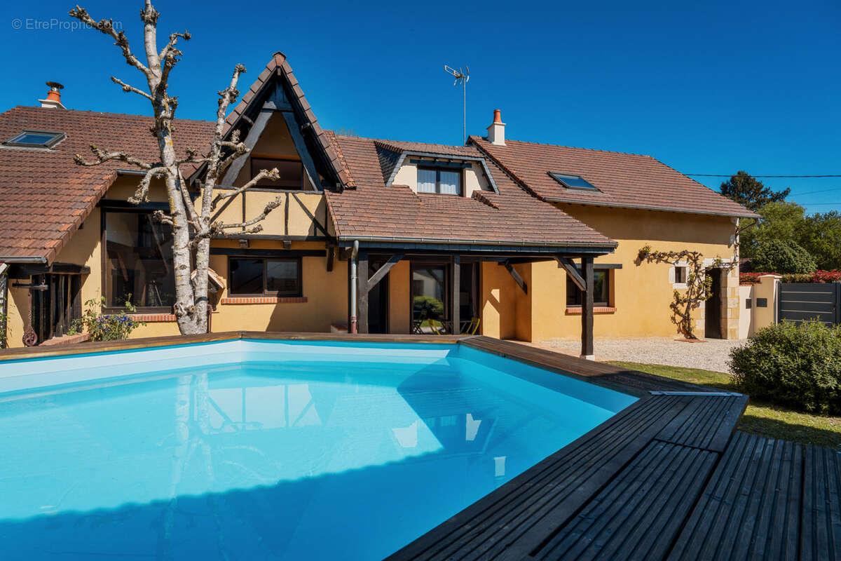 Maison à COSNE-COURS-SUR-LOIRE