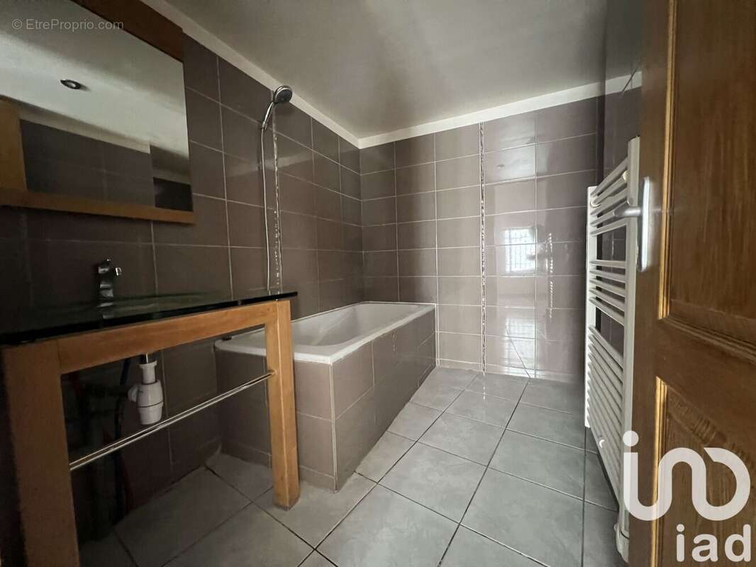 Photo 3 - Appartement à ROUJAN