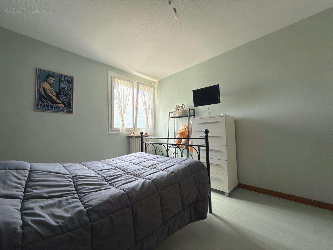 Appartement à CHENOVE