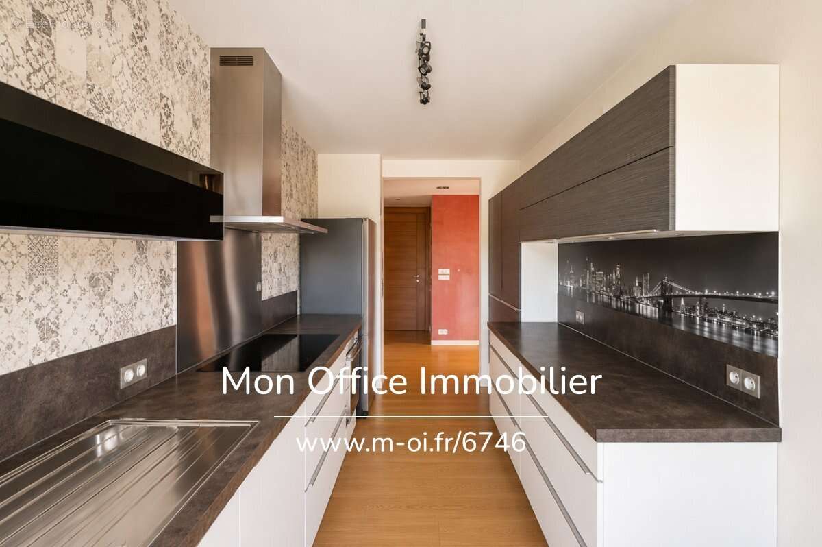 Référence : 7051-ABO. - Appartement 4 pièces, dernier étage avec grande terrasse et cave - photo 6