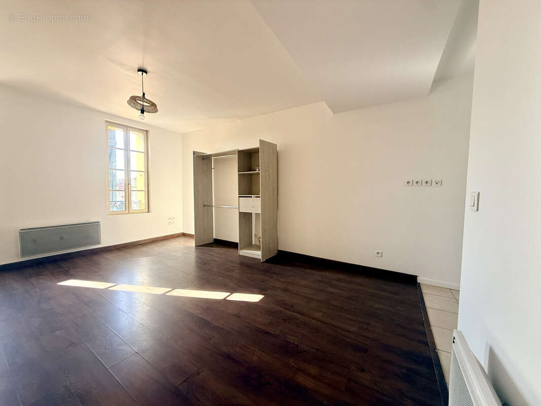 Vente appartement t2 au dernier étage, place jean moulin, 66000 Perpignan. - photo 3