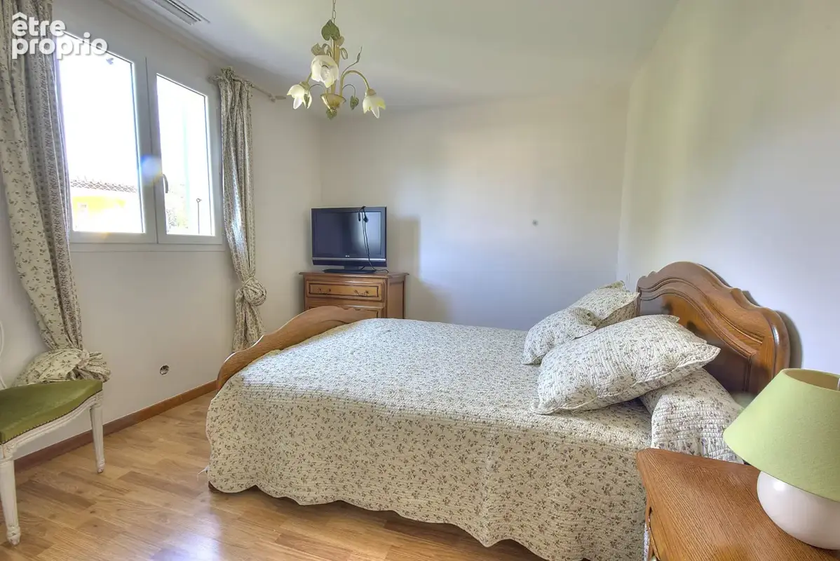Villa 5 pieces 163 m2   proche commerces saint raphael - photo 15