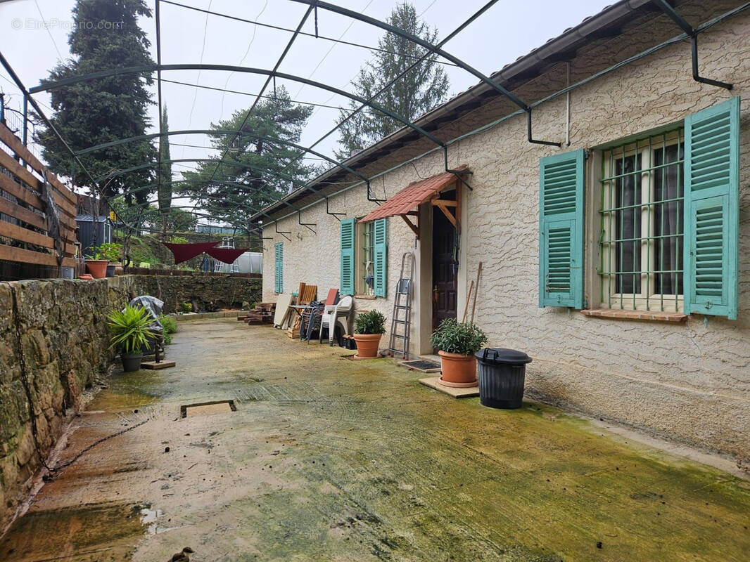 Maison à BERRE-LES-ALPES