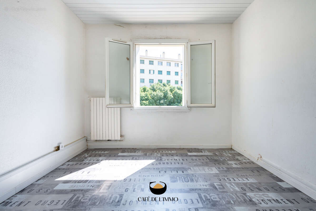 Appartement à MARSEILLE-8E