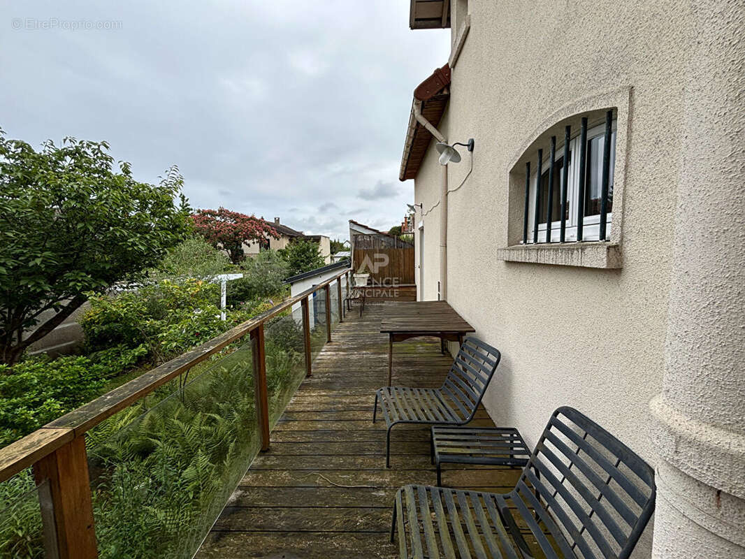 Appartement à MAISONS-LAFFITTE