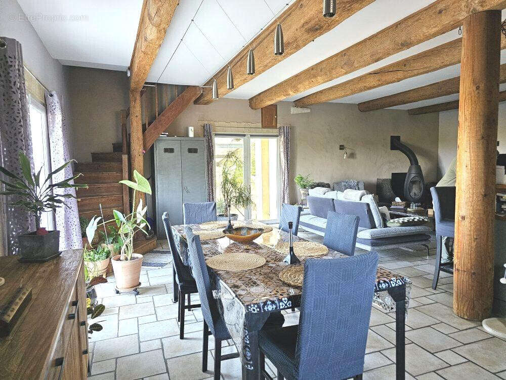 Maison 231 m² à Grabels  - photo 7
