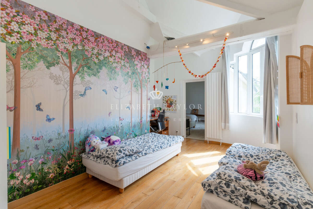 Maison à NOISY-LE-ROI