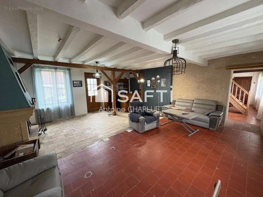 Maison 208 m² à Saulnay  - photo 5