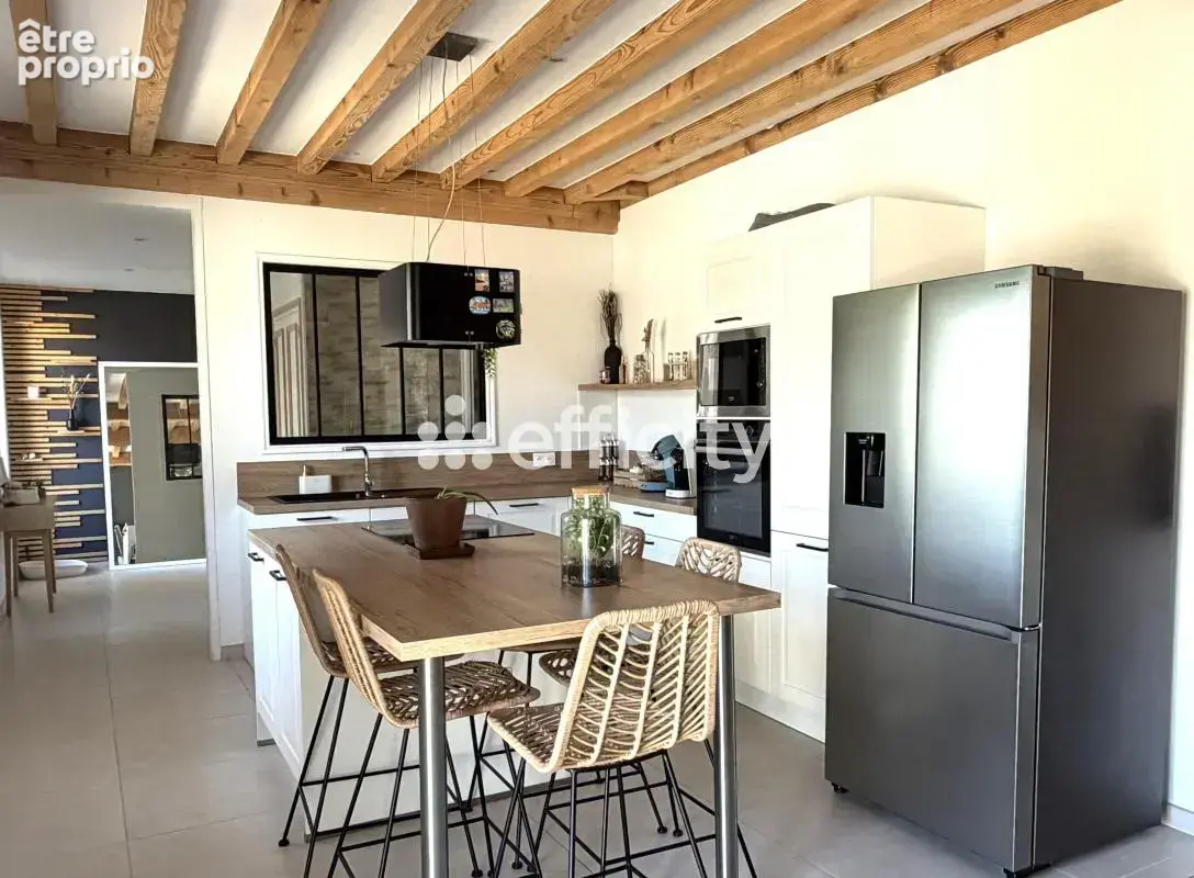 Maison 5 pièces 107 m² à vendre à Saint-Etienne-Des-Oullieres (69460) - photo 3