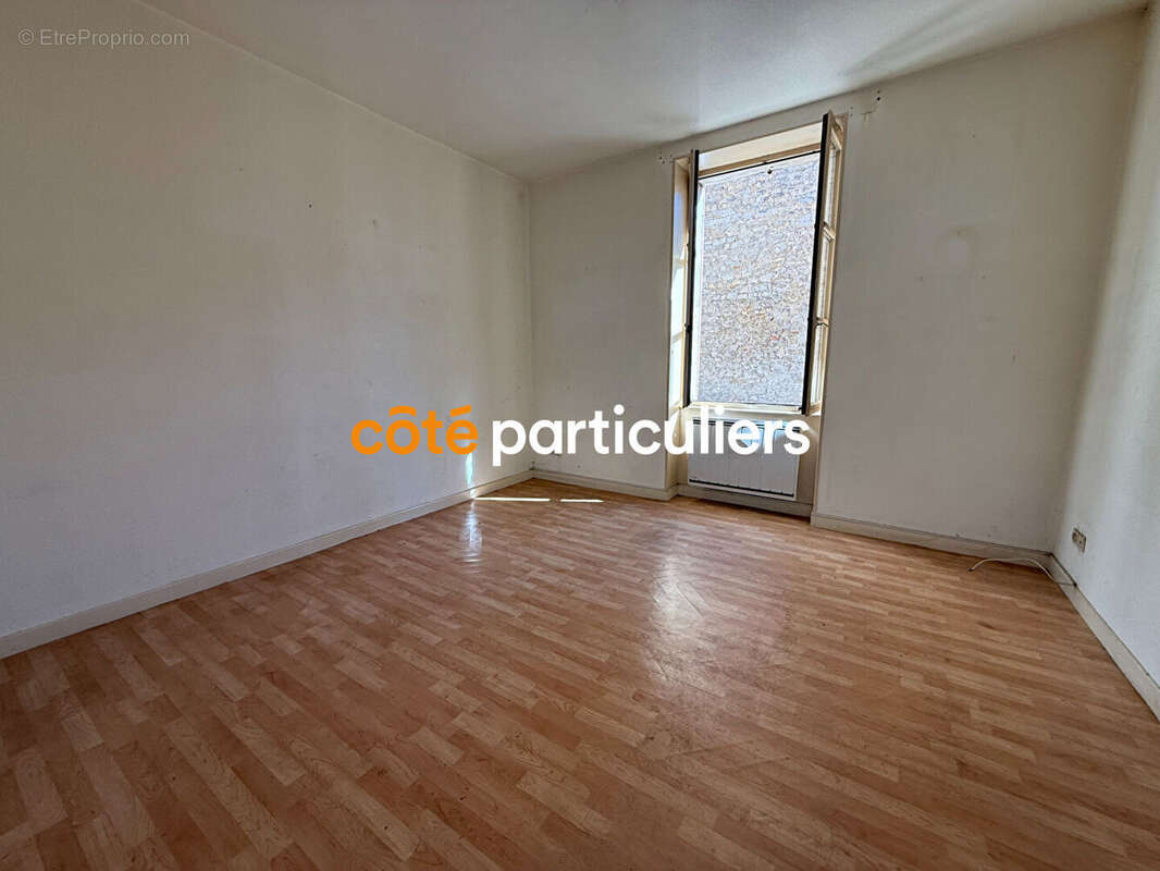 Appartement à SAINT-AMAND-MONTROND