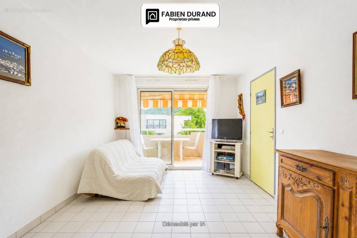 Appartement à MANDELIEU-LA-NAPOULE