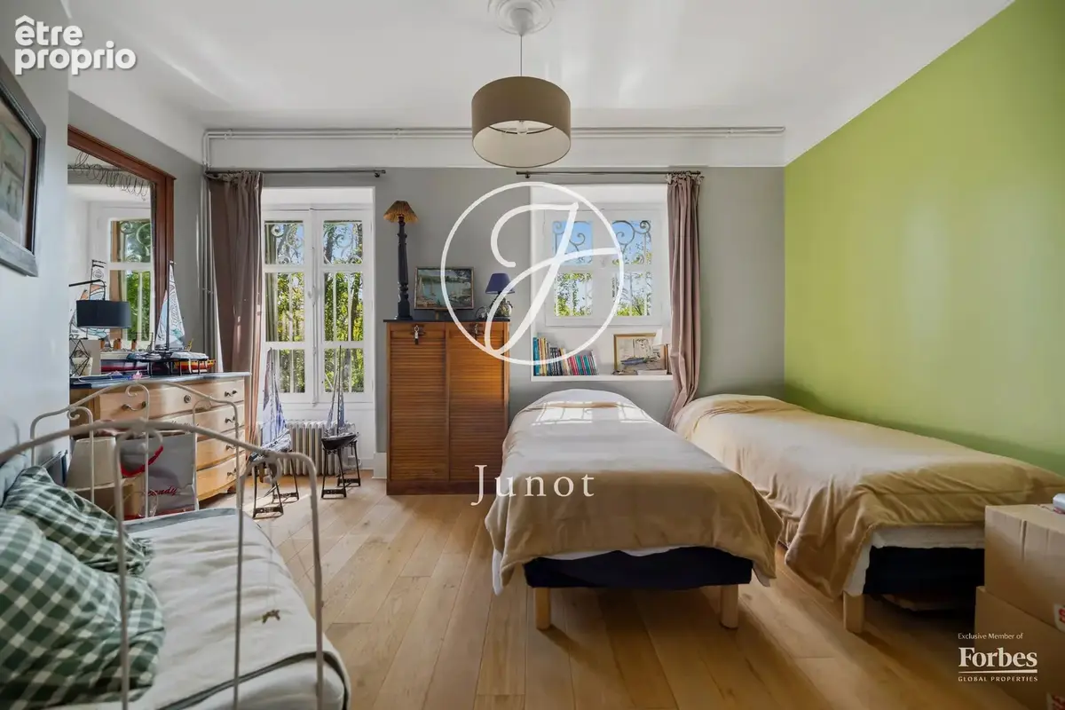Chatou - BORDS DE SEINE - Maison - 3 chambres - 201m² - Terrain 397m². - photo 24