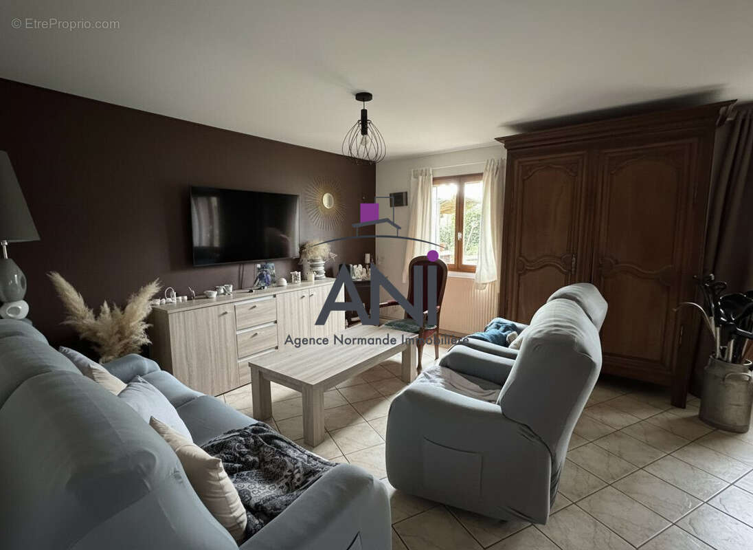 Maison à BACQUEVILLE-EN-CAUX