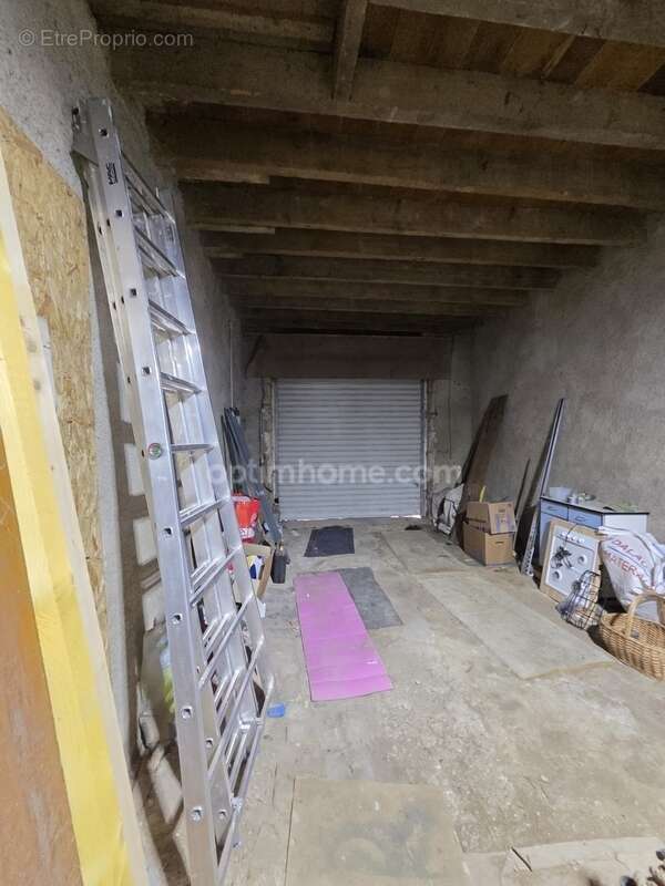 Maison à MONT-DEVANT-SASSEY