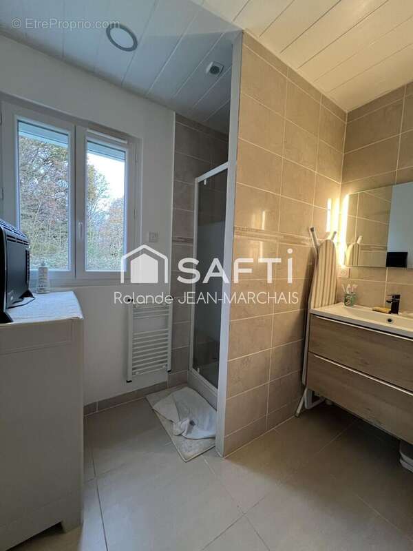 Photo 3 - Maison à LES BORDES