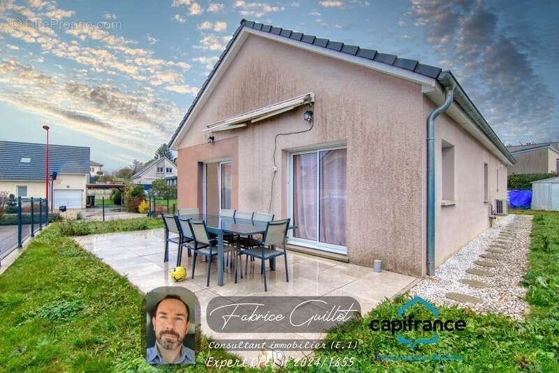 Maison à DANNEMARIE-SUR-CRETE