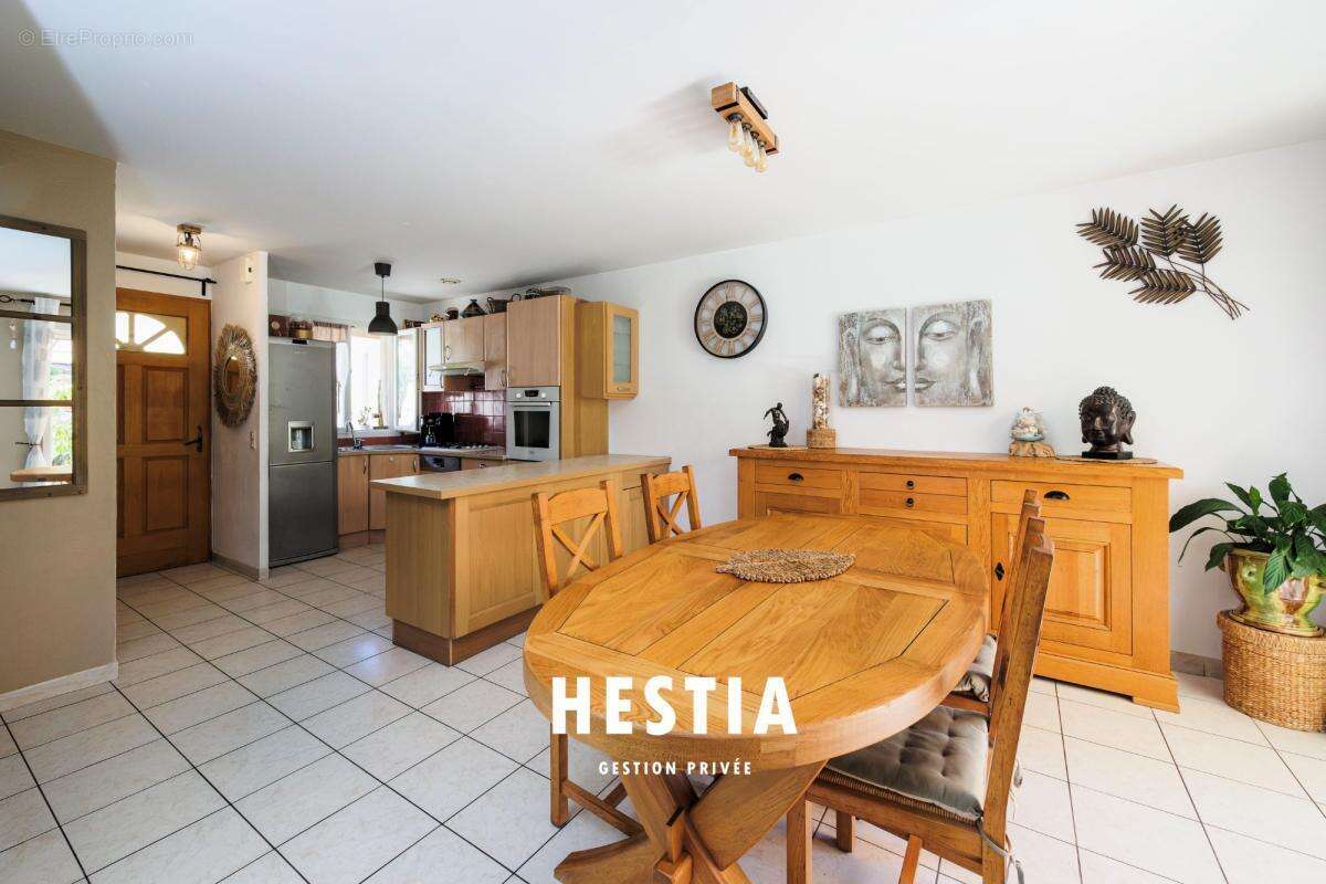 La Couronne – Maison T4 avec extérieur, garage et plage à pied - photo 7