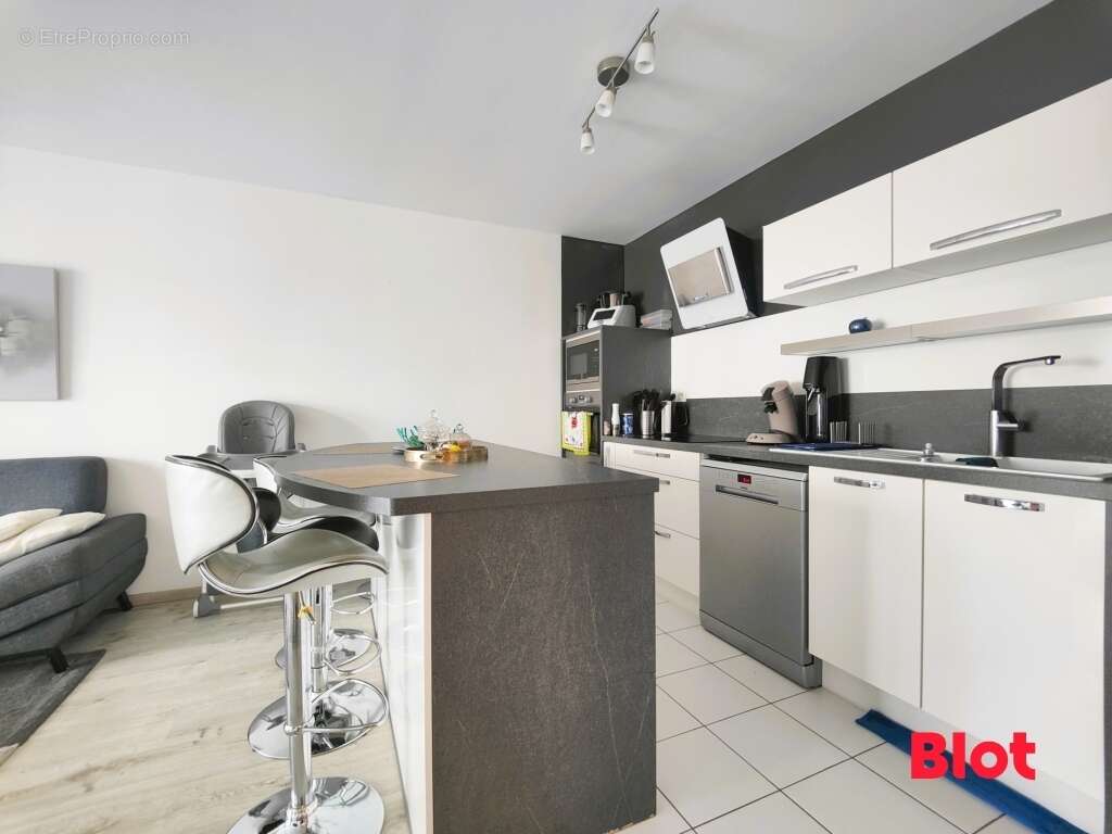 Appartement 64 m² à Saint-Herblain  - photo 4