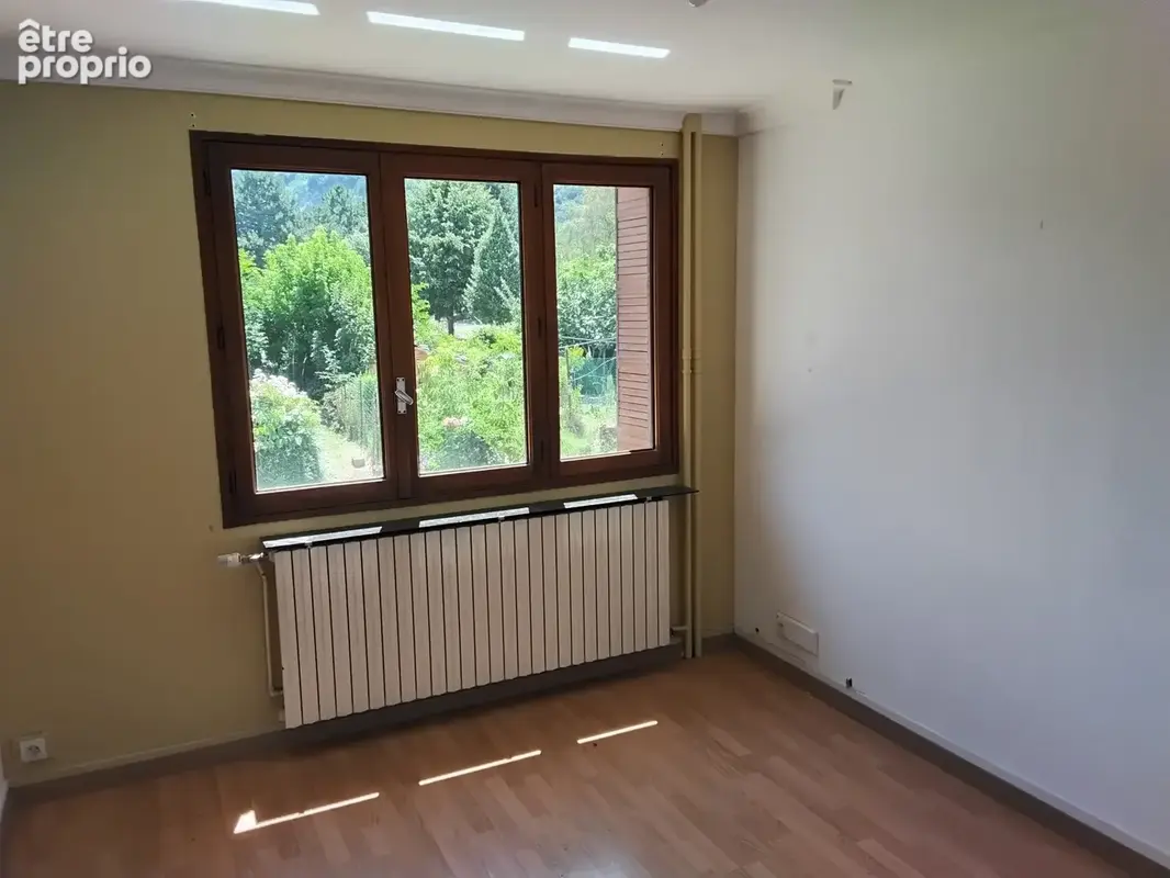 Dans petite résidence, grand T4 de 93m2 avec garage double - photo 5