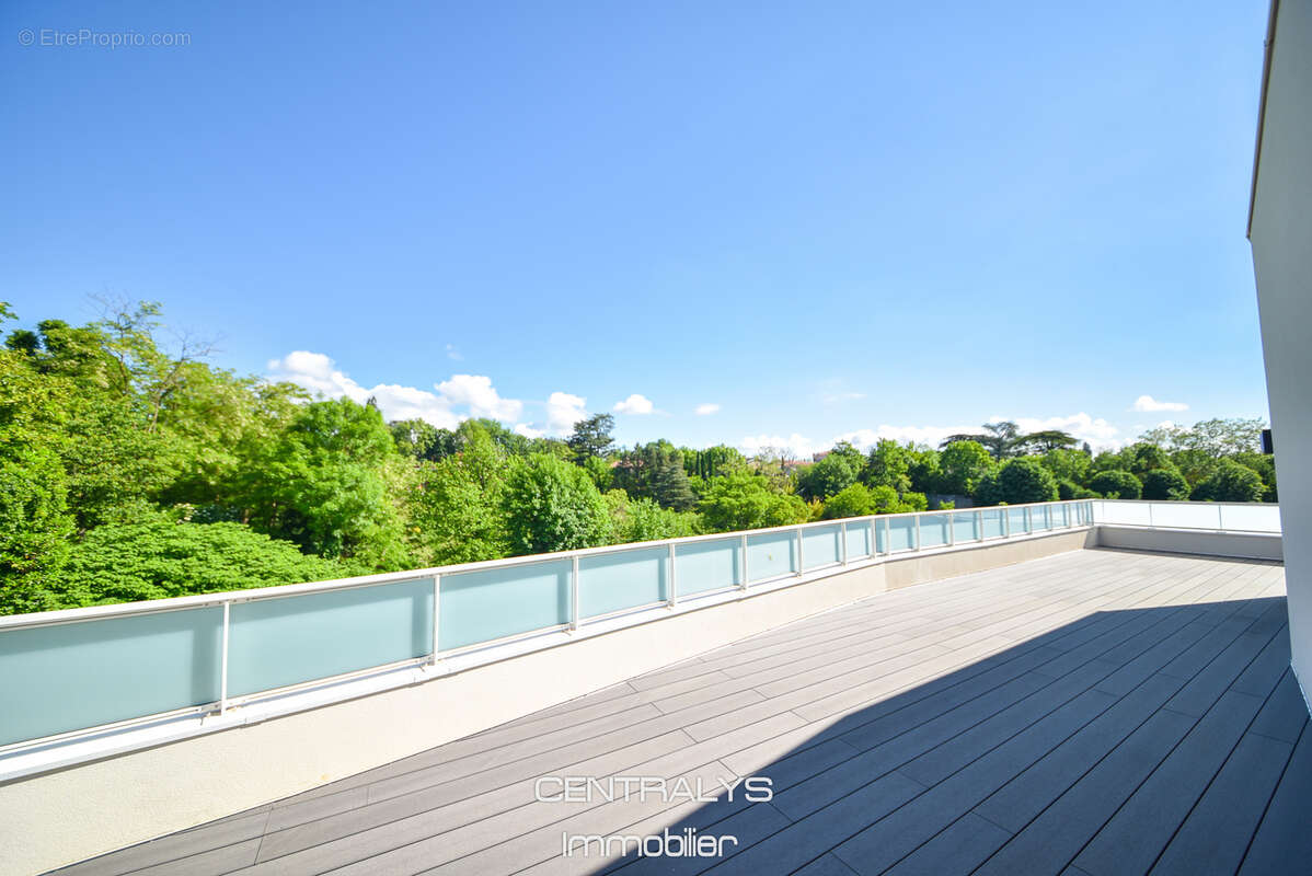 Appartement à CHAMPAGNE-AU-MONT-D'OR