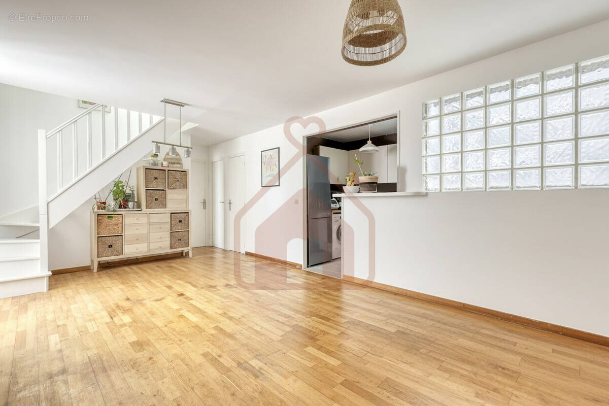 Appartement à LE KREMLIN-BICETRE