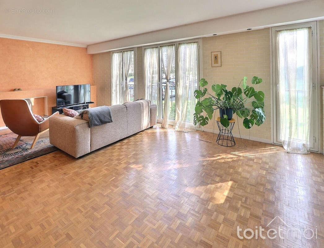 Appartement à GIF-SUR-YVETTE