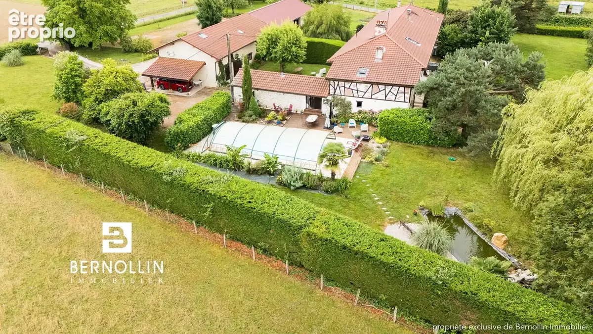 COUP DE COEUR à Curtafond - Propriété de charme de 300 m2 - 11 pièces - photo 16