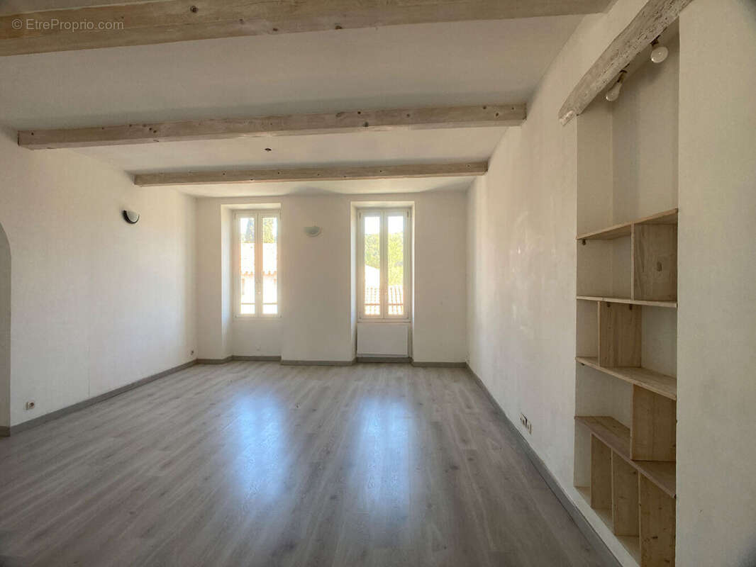 Appartement à SAINT-CYR-SUR-MER