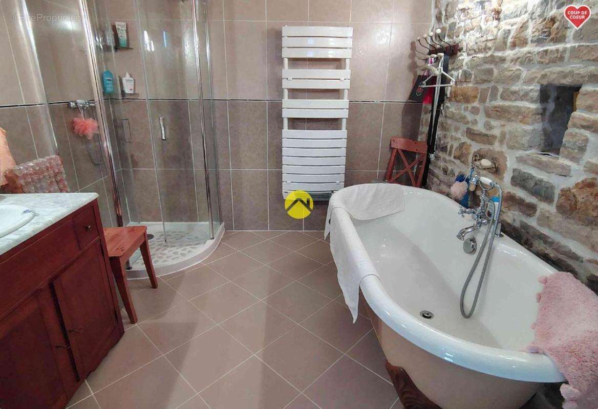 Maison à AUGY-SUR-AUBOIS