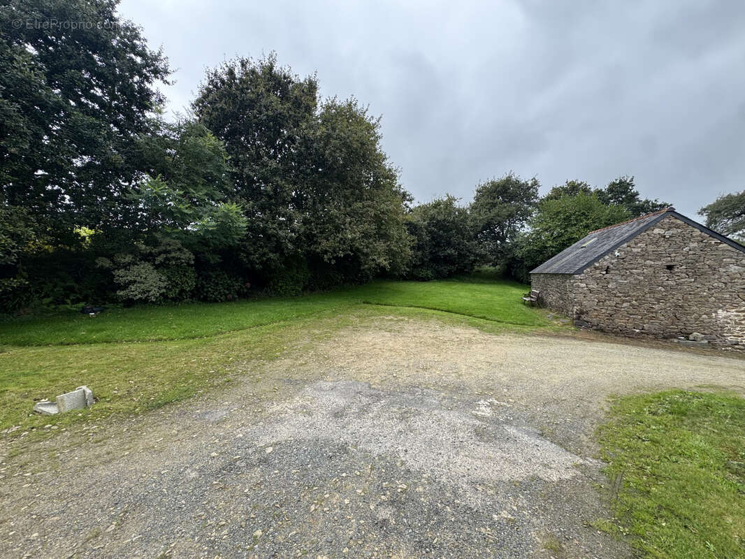 Maison à TREGARANTEC