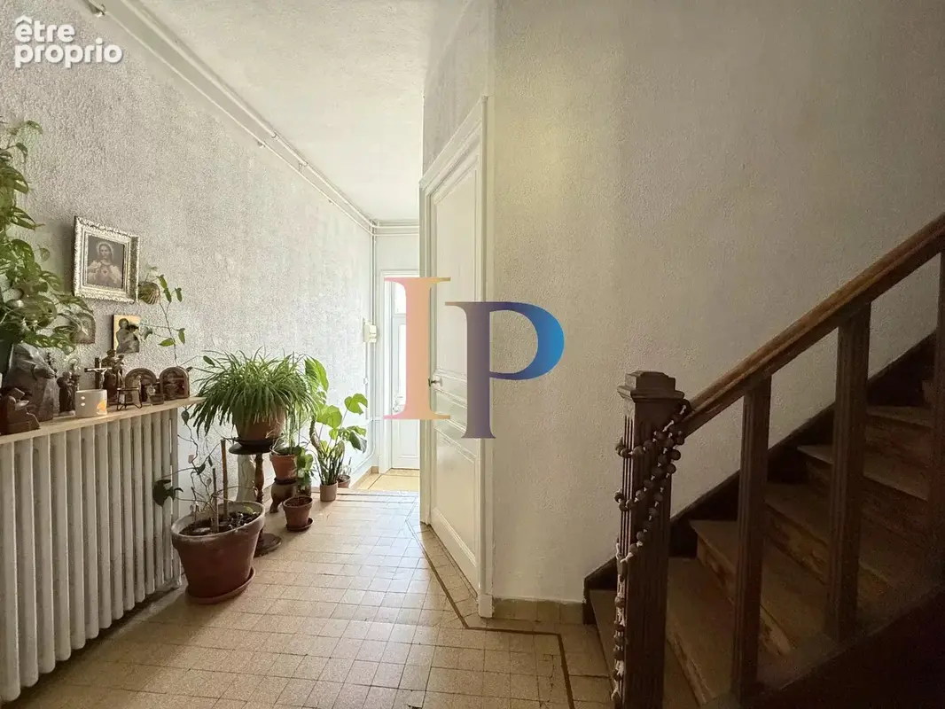 Maison au centre de charlieu - photo 9