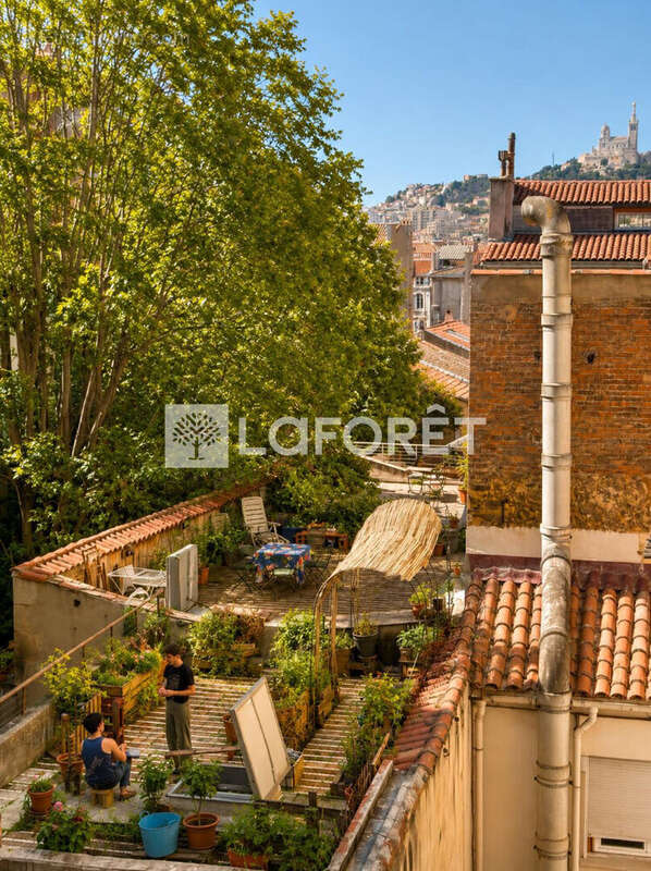 Appartement à MARSEILLE-1E