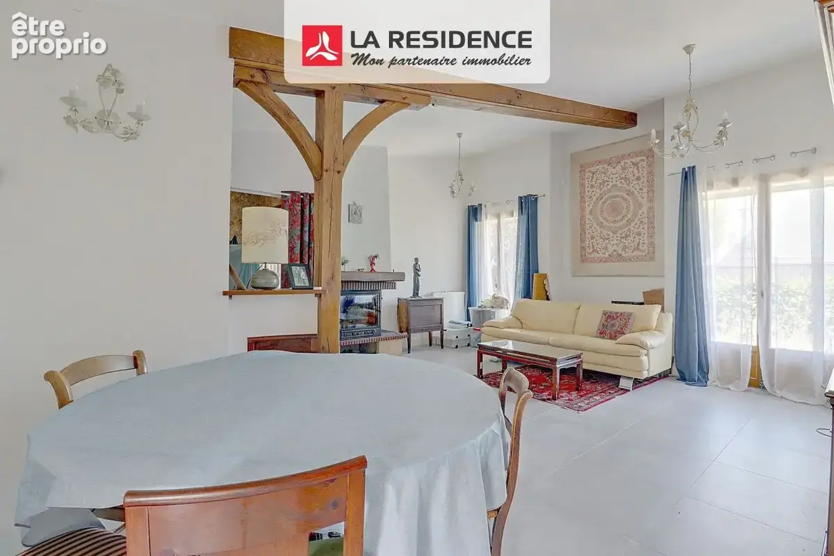Maison 6 pièces 109 m² à vendre à Saint-Gervais-La-Foret (41350) - photo 3
