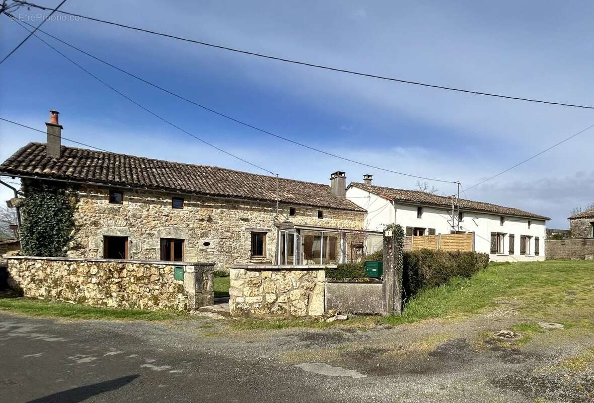 Maison à PERS
