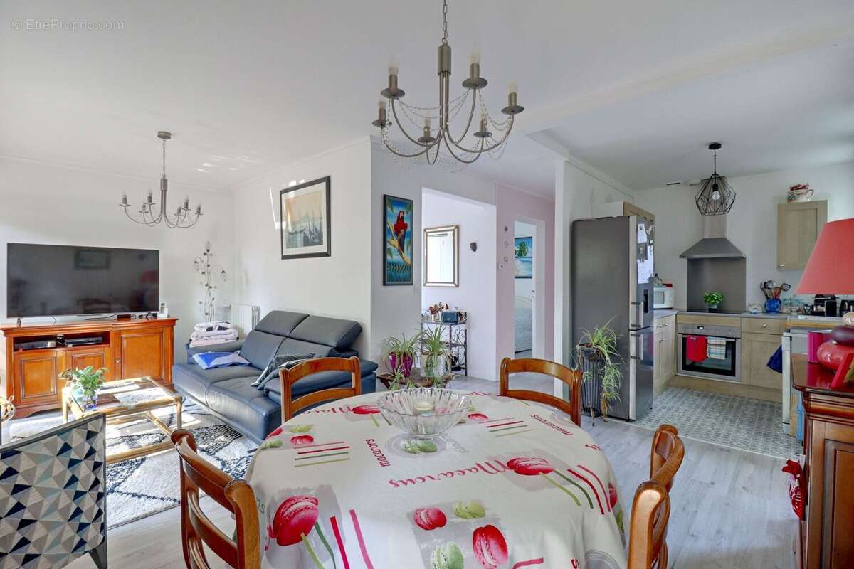 Maison à VERNEUIL-SUR-SEINE