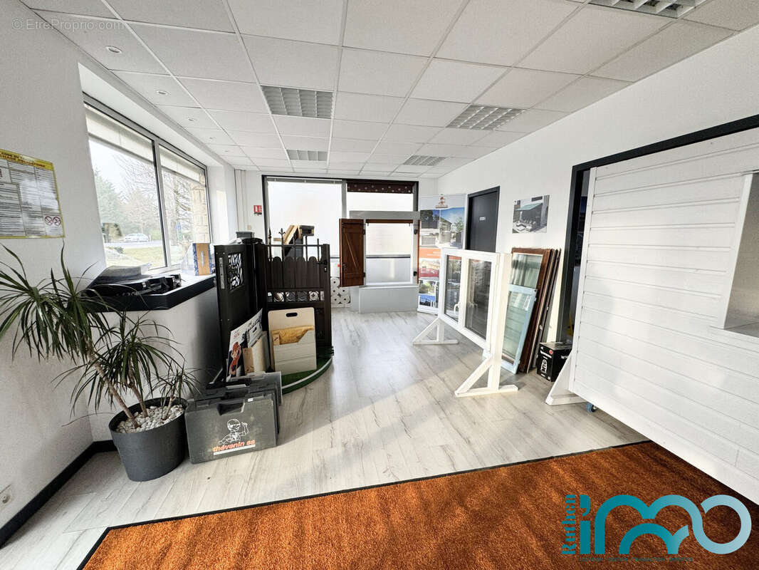 Appartement 470 m² à Luc-La-Primaube  - photo 2