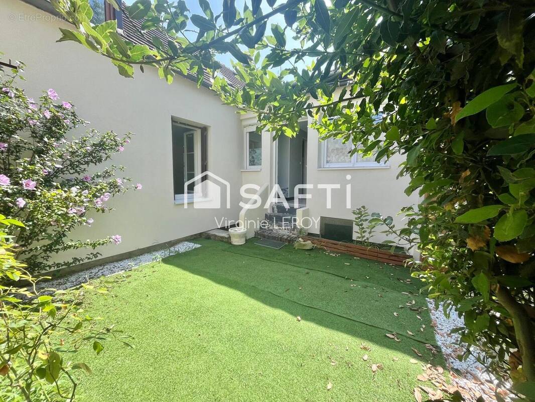 Photo 1 - Maison à LACROIX-SAINT-OUEN