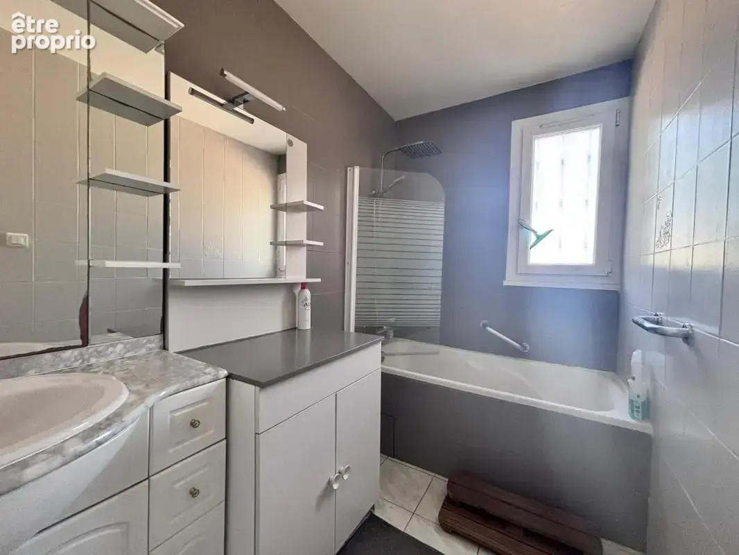JUVIGNAC – Villa familiale avec T2 indépendant, jardin et piscine - photo 15