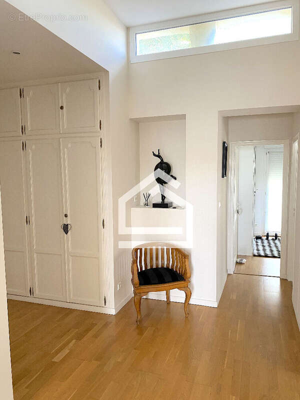 Maison à BLANQUEFORT