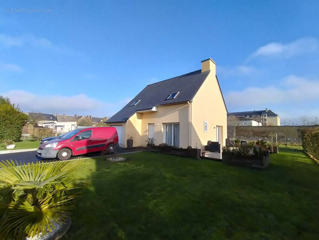Maison à DOL-DE-BRETAGNE