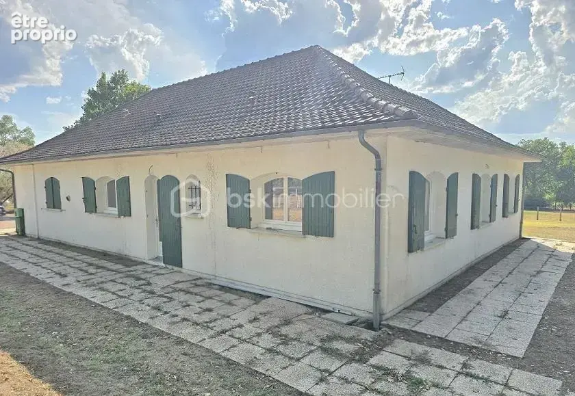 Maison 3 chambres (possibilite 4) de 138 m2 sur un terrain de plus de 9 000 m2 !!! - photo 3