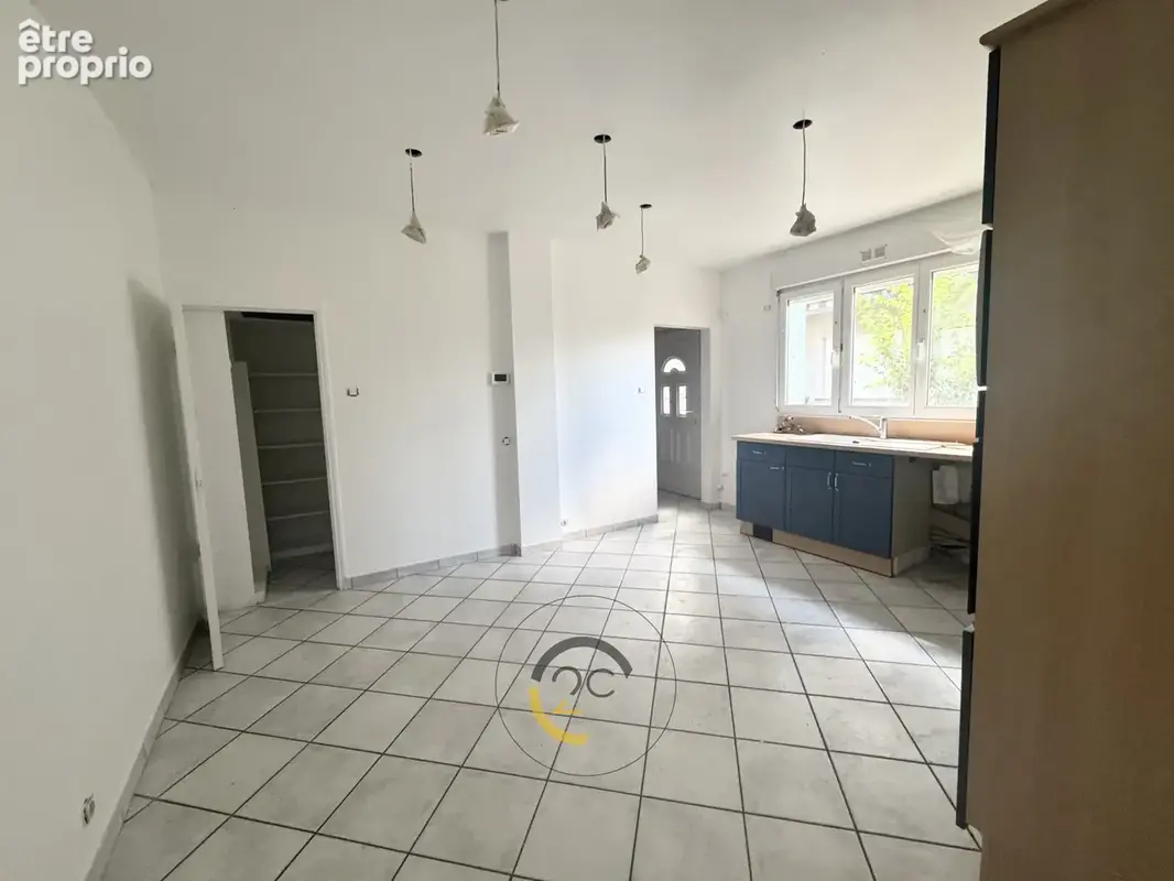 Maison + 2 appartements loués + 2 garages   260 m2   Réhon - photo 16